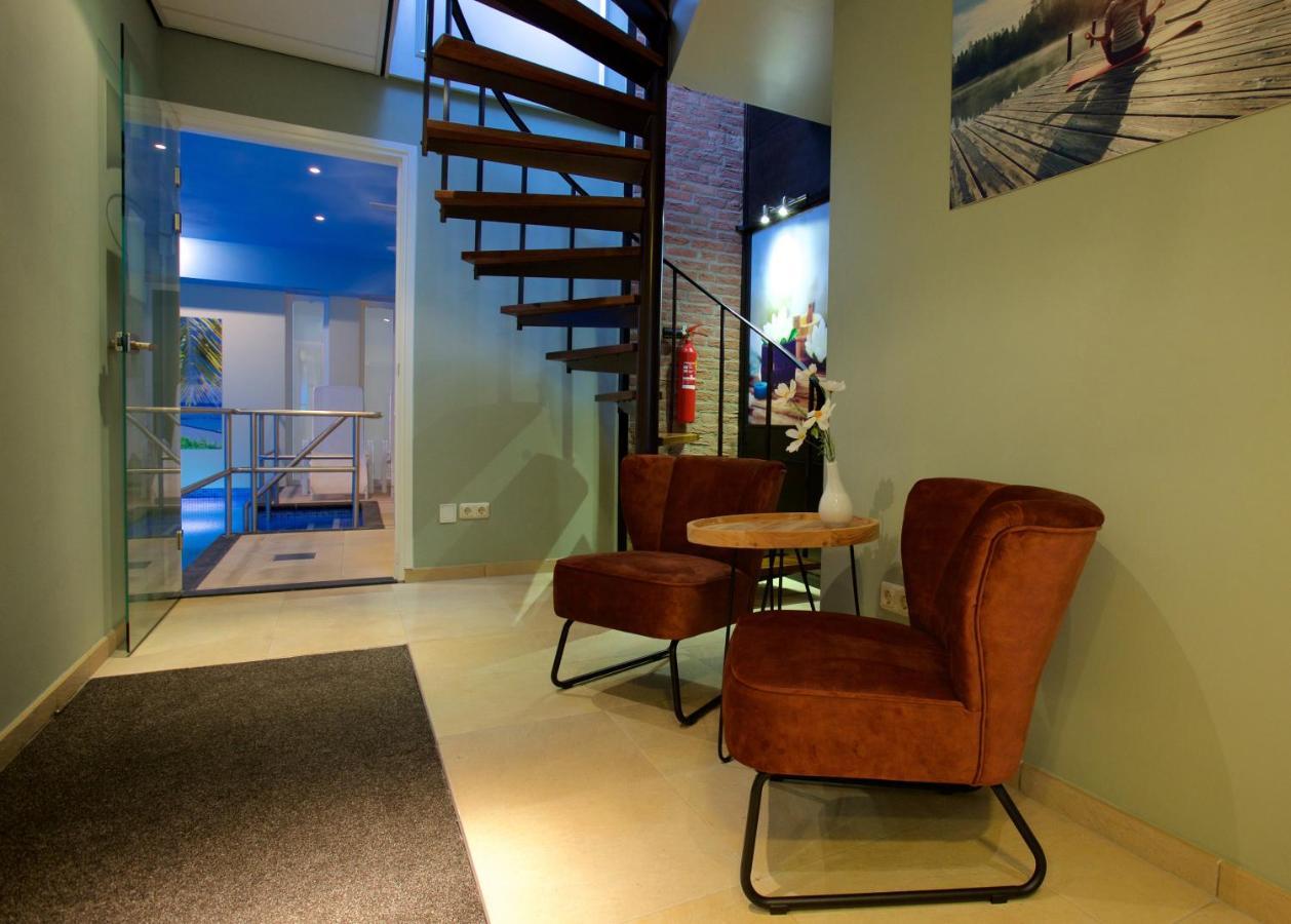 Hotel Arrows Uden Bagian luar foto