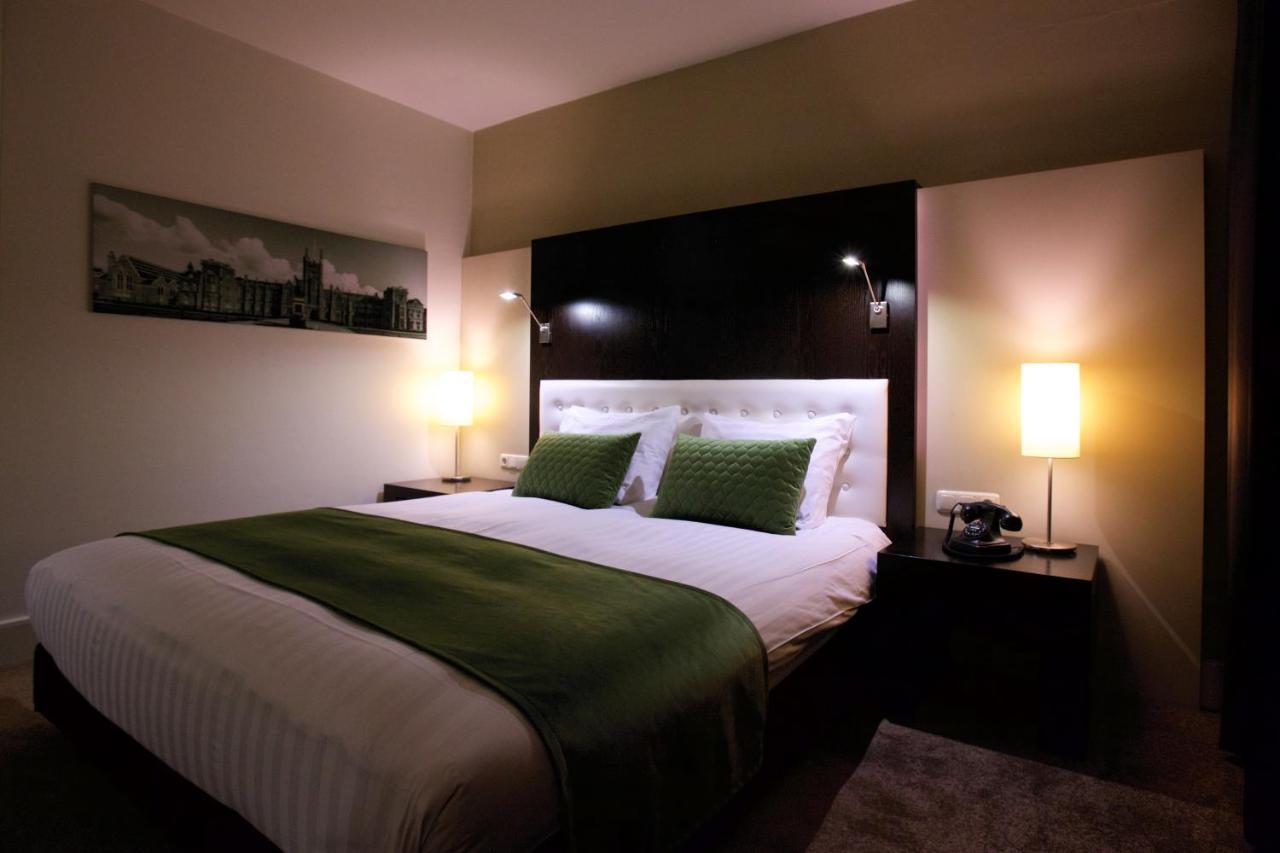 Hotel Arrows Uden Bagian luar foto