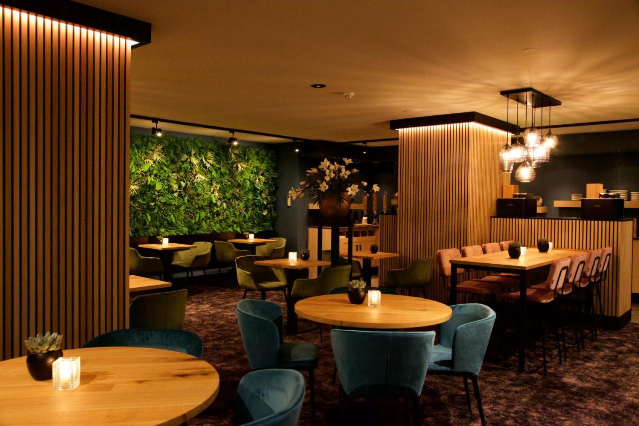 Hotel Arrows Uden Bagian luar foto