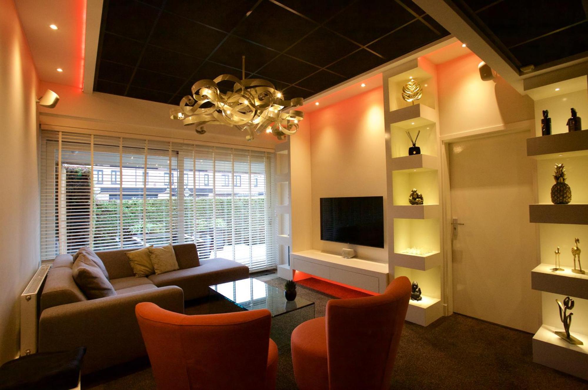 Hotel Arrows Uden Bagian luar foto